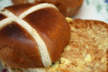 hot cross buns