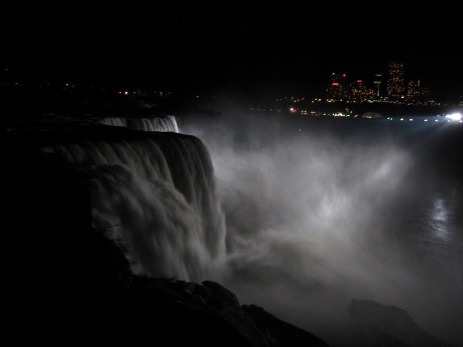 Niagara Falls Light Show