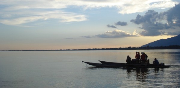 mekongboat.jpg