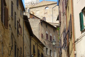 Maze-like Tuscan Villages