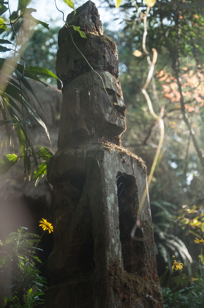 Different statues in Tam-awan Village
