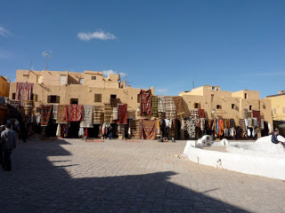 The traditional market of Beni Yezgan
