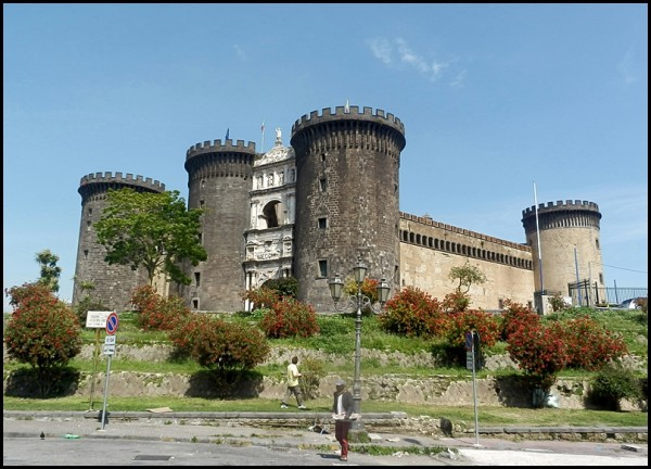 Castel Nuovo (New Castle) 