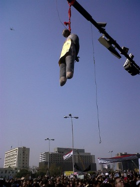 effigy of Mubarak hanging in Tahrir Square