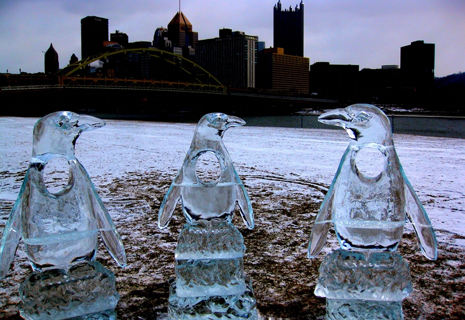 20110116 ice14 24 Ice Sculptures