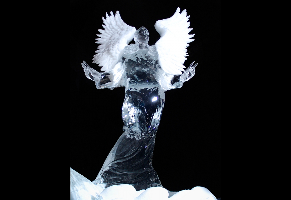 20110116 ice4 24 Ice Sculptures