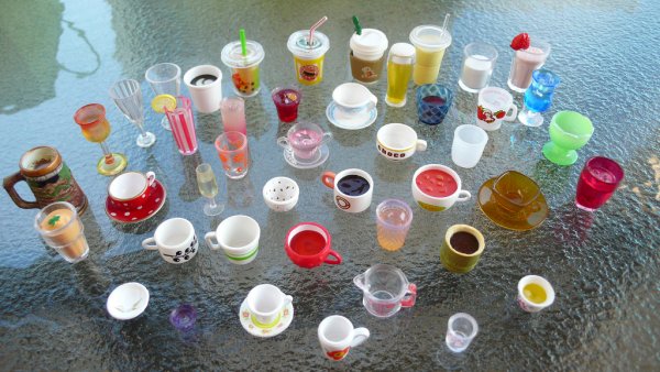 Plastic tea cups