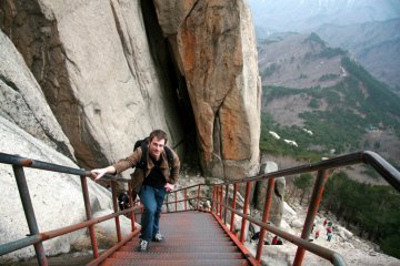 Climbing stairs in Seoraksan