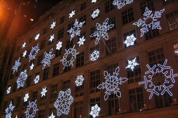 Snowflake lights, New York