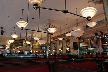 Eating in South Beach, Miami