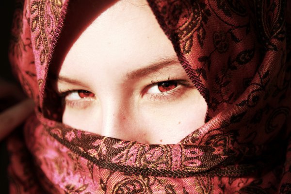 Pink headscarf, Pakistan