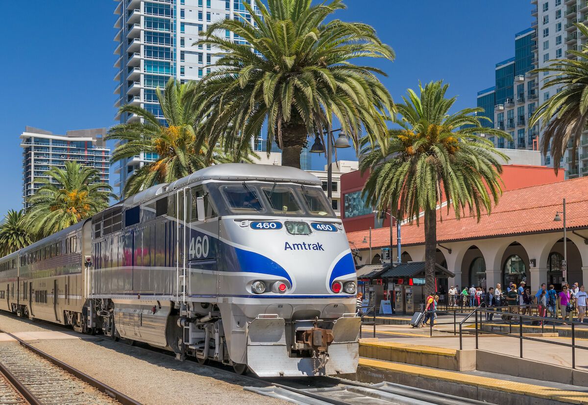 are round trips cheaper amtrak
