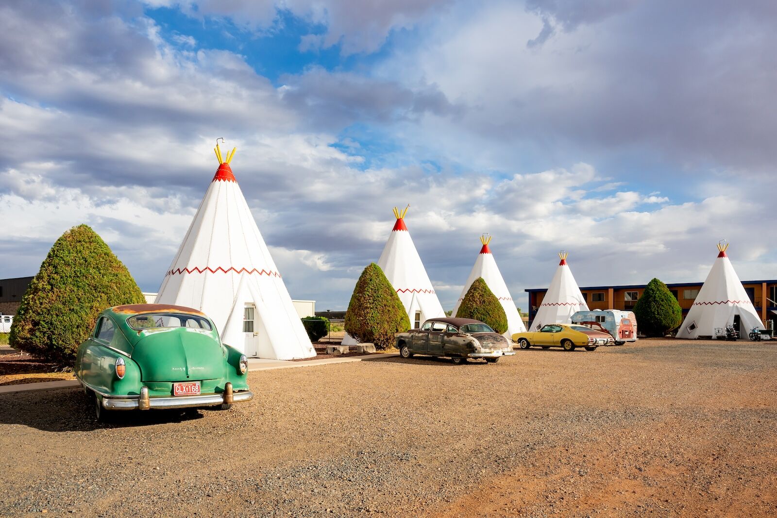 wigwam motel - route 66 roadside attractions 