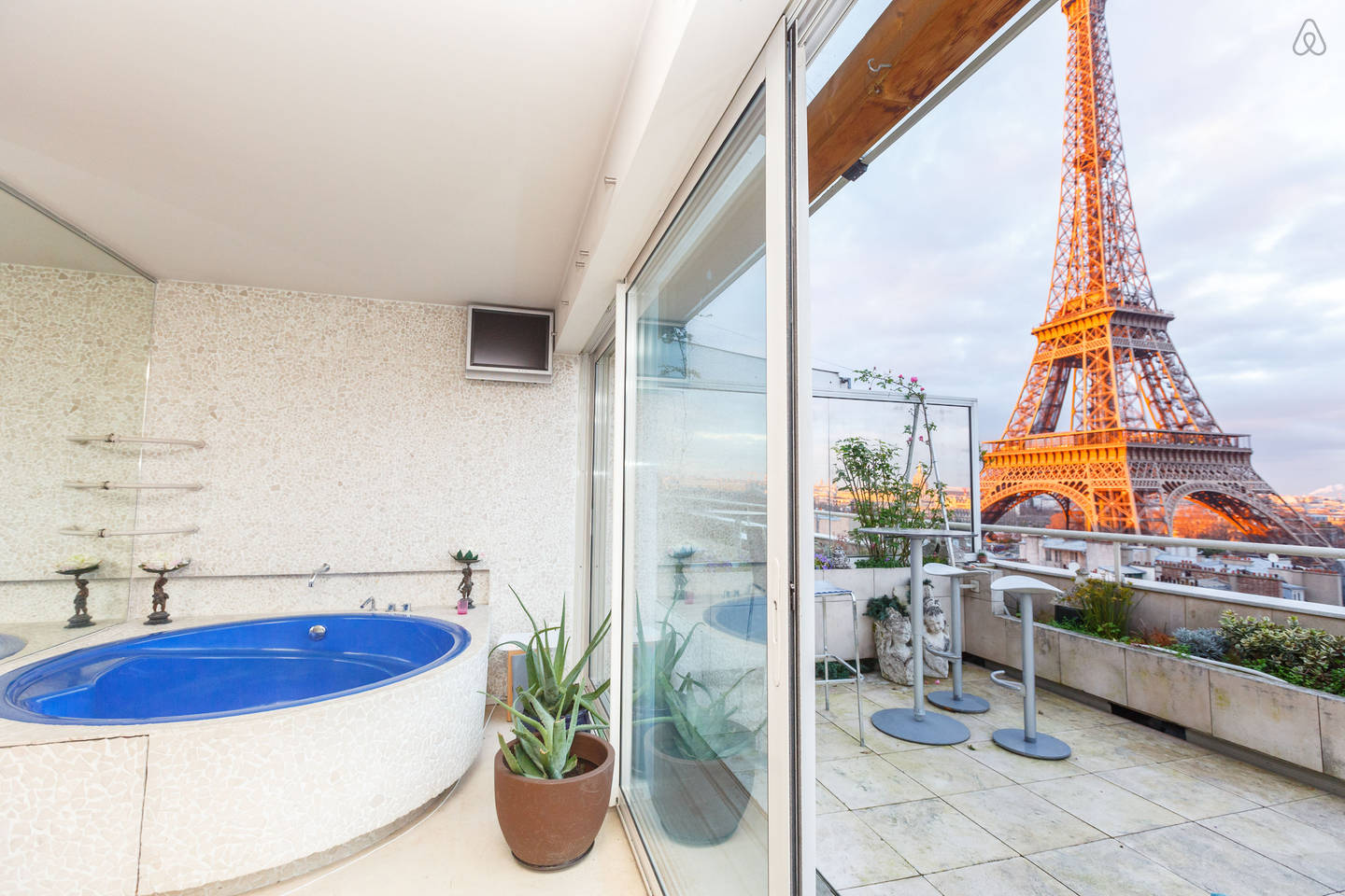 The 12 Best Airbnbs In Paris - Matador Network