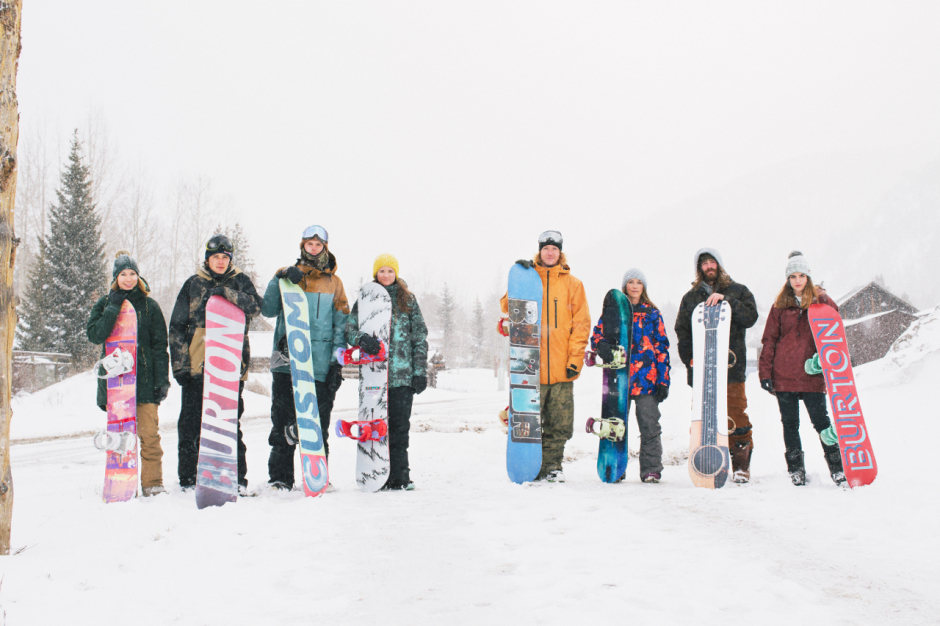 8 snowboarders