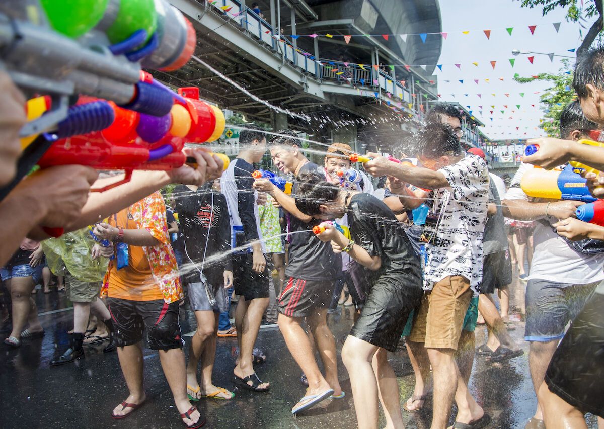 25 Crazy New Year S Traditions From Around The World