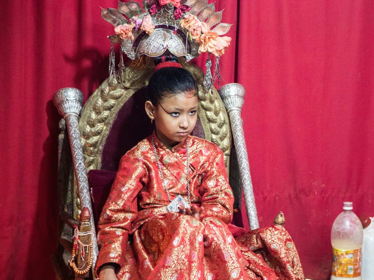 Принцесса непала. Богиня Кумари 2022 Непал. Принцессы девочки в Непале. Джая Кумари. Непала Кумари сейчас.