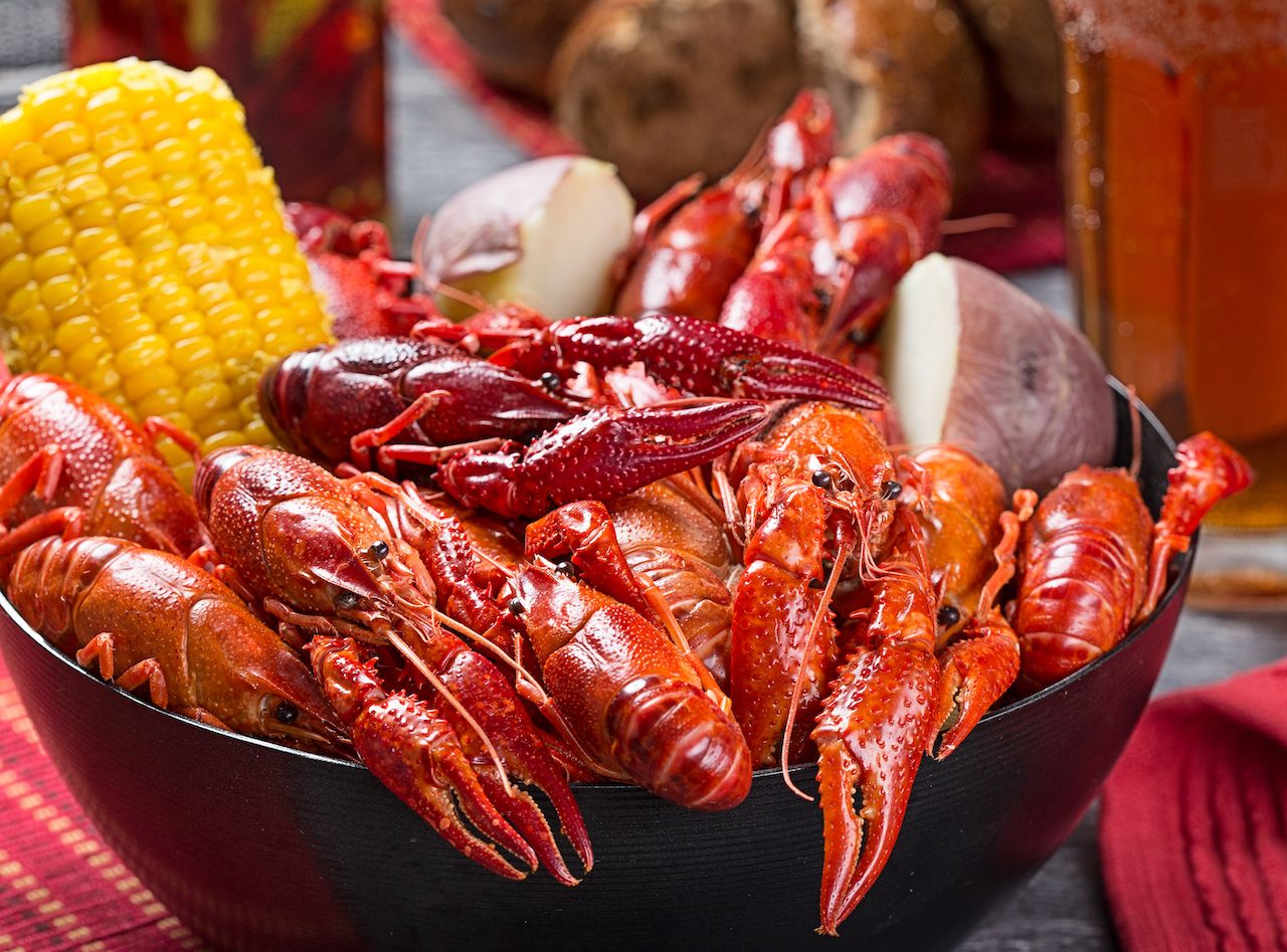Crawfish boil in crawfish season one of the best times to visit new orleans