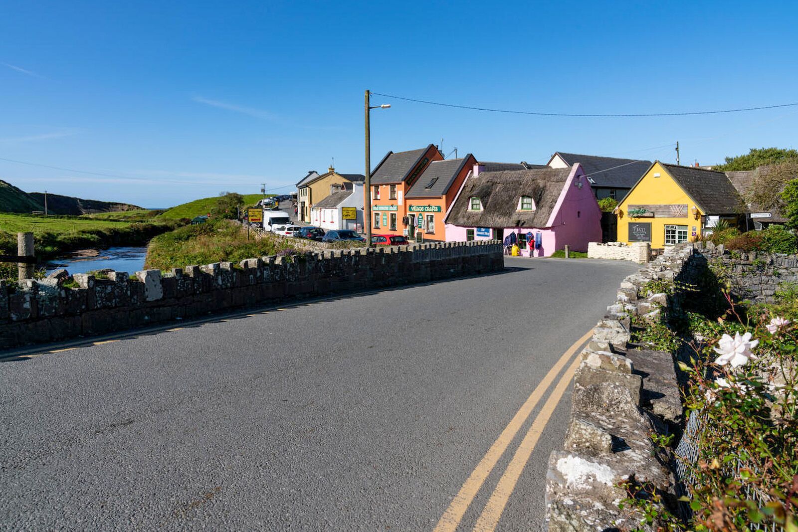 8 Reasons You Need to Visit Ireland RIGHT NOW