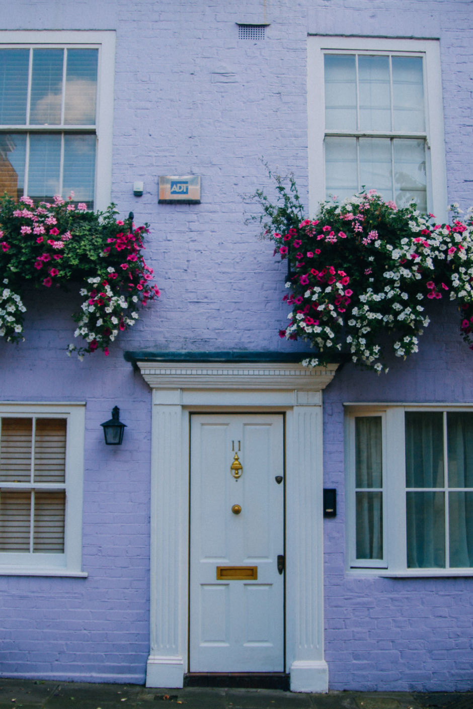 11 Images That Prove London Is One of the Most Colorful Places on Earth