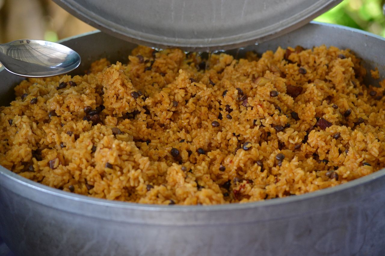 metal pot filled with Arroz con gandules