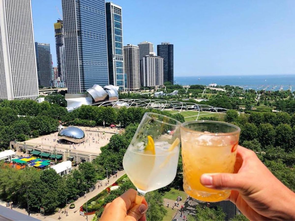 Best Outdoor Bars and Restaurants in Chicago for Summer