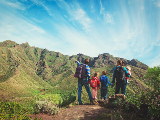 11 Tips for Day Hiking With Young Children That Outdoorsy Families Need ...