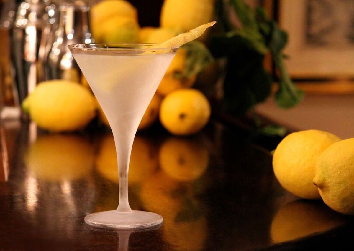 How to Make the Famous Martini at Dukes Bar in London, England
