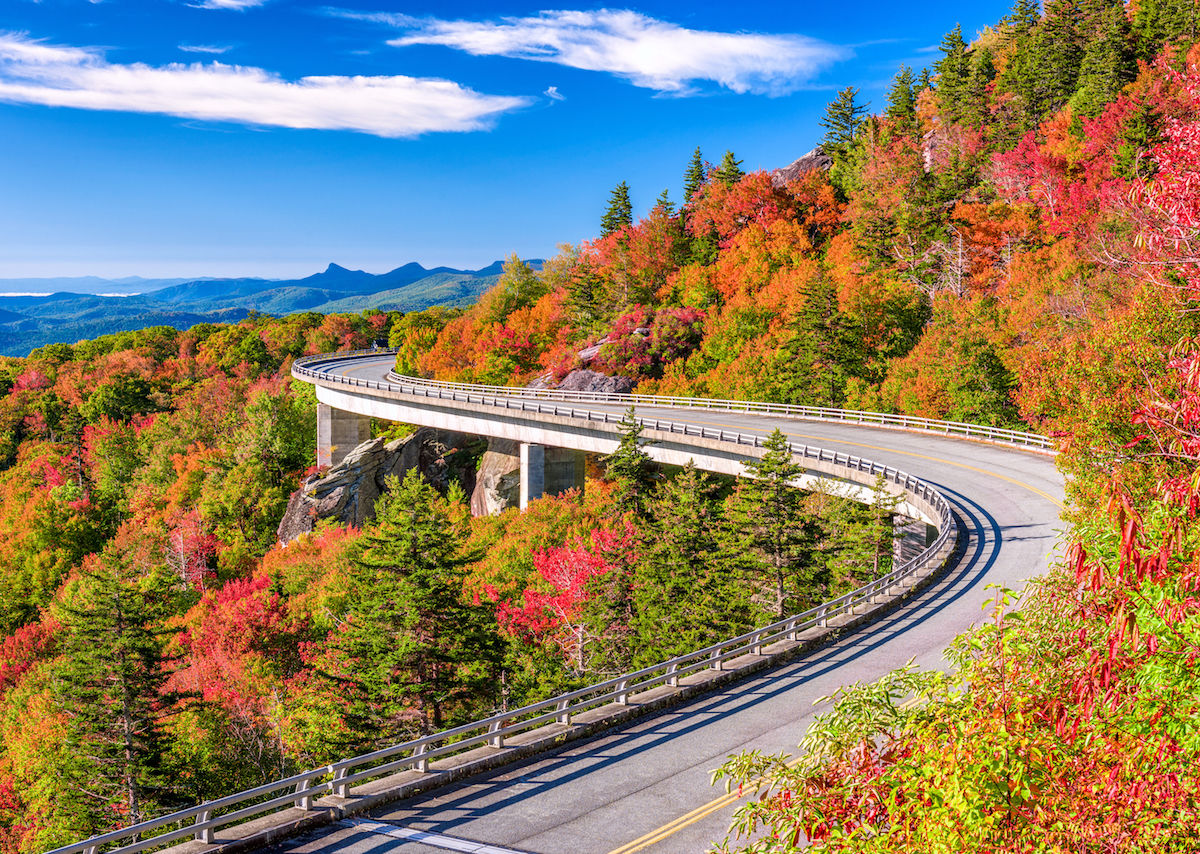 Blue Ridge Parkway: Take One of America's Most Breathtaking Drives -  Unusual Places