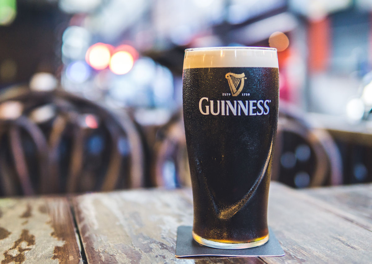 the-proper-way-to-pour-and-drink-guinness-beer
