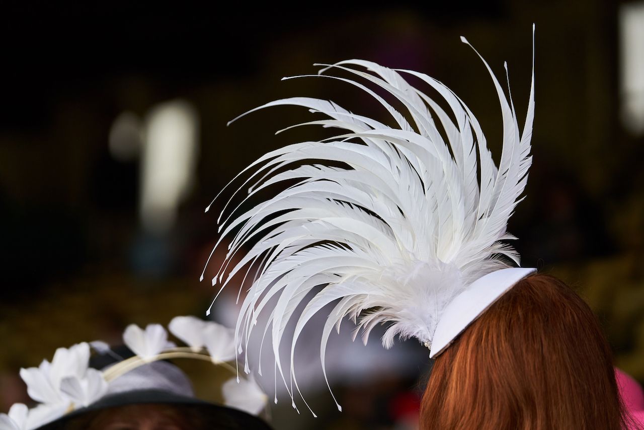 horse track hats