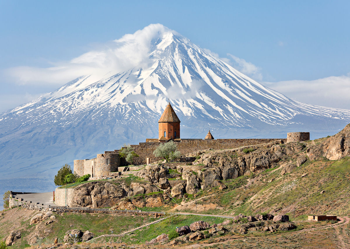 set travel armenia