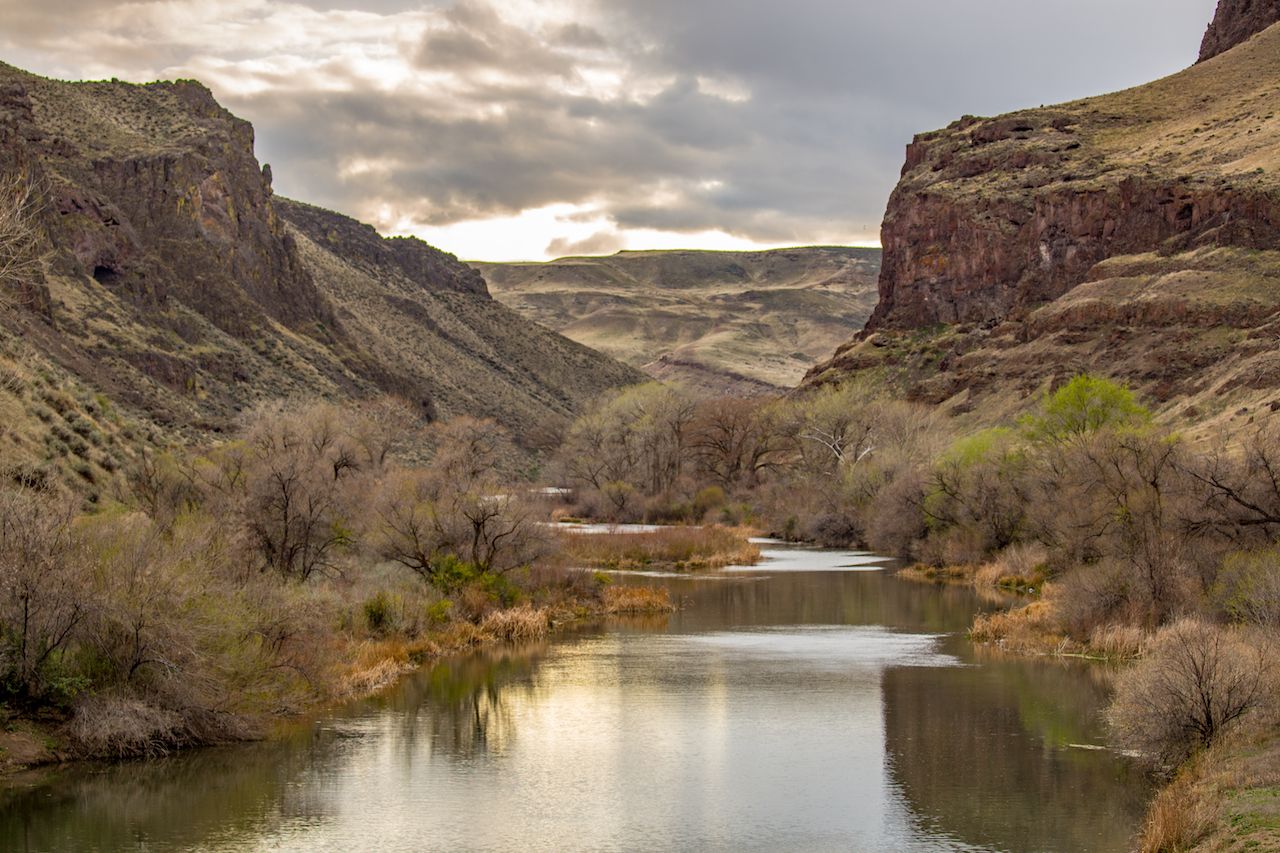 how-to-raft-the-owyhee-river-in-oregon