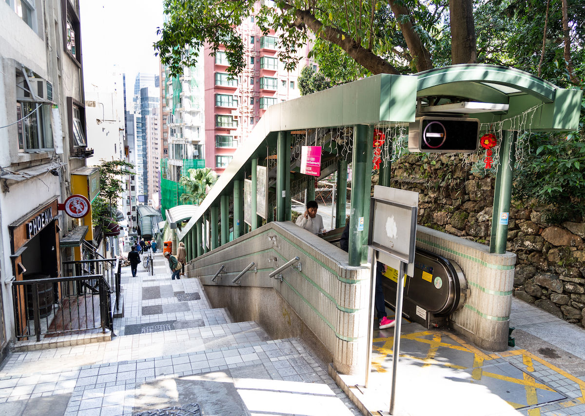 How To Ride The Central Mid Levels Escalators In Hong Kong