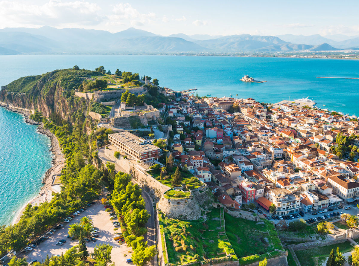 peloponnese tourist season