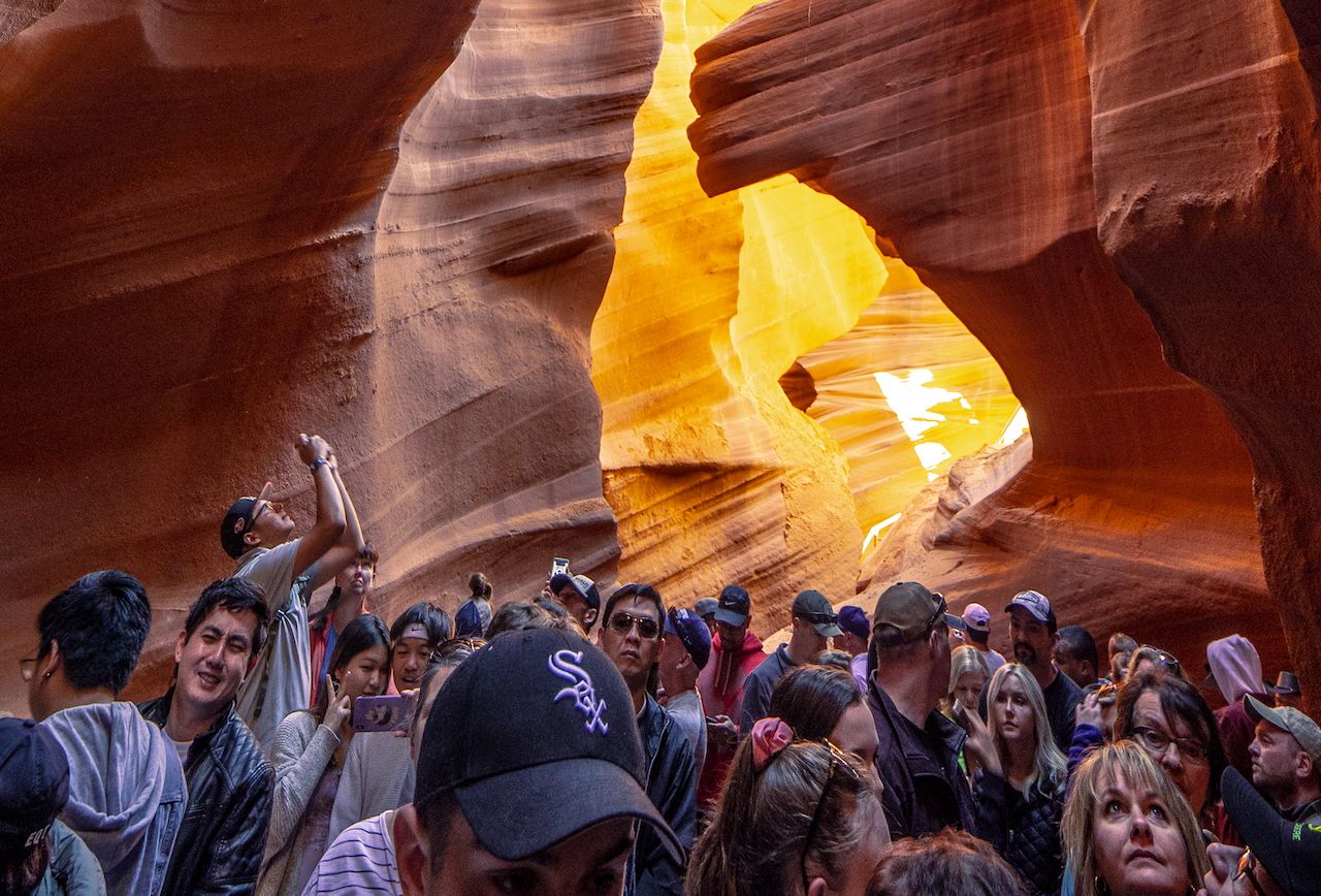 What It S Like To Visit Antelope Canyon And Horseshoe Bend With Crowds