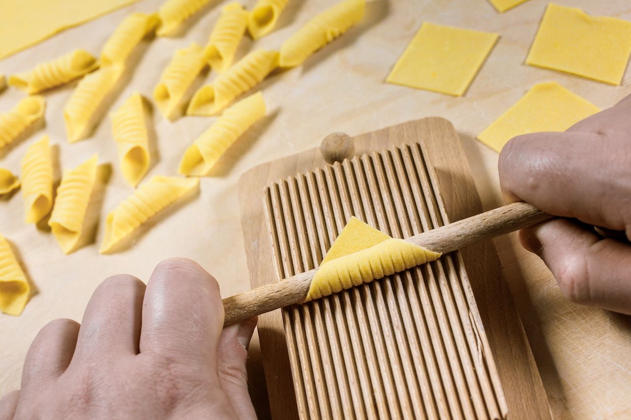 34 Different Pasta Shapes Explained  Pasta shapes, Pasta types, Pasta  italiana