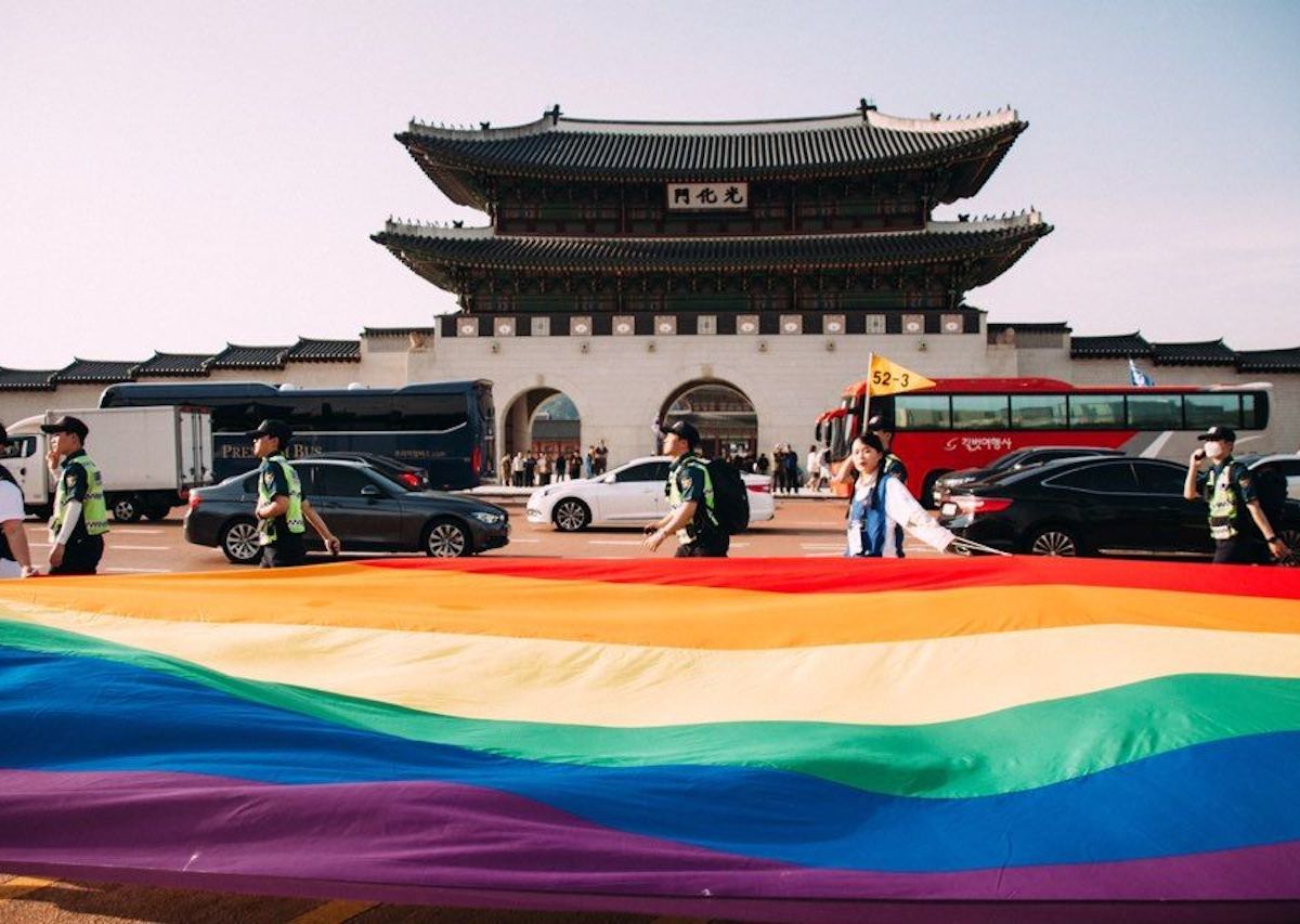 gay tour guides seoul