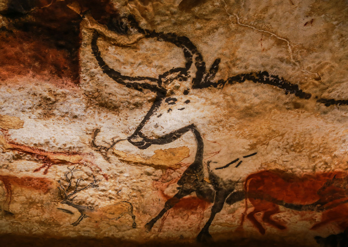 Images Of Animals Wall Painting In The Lascaux Cav 1200x853 