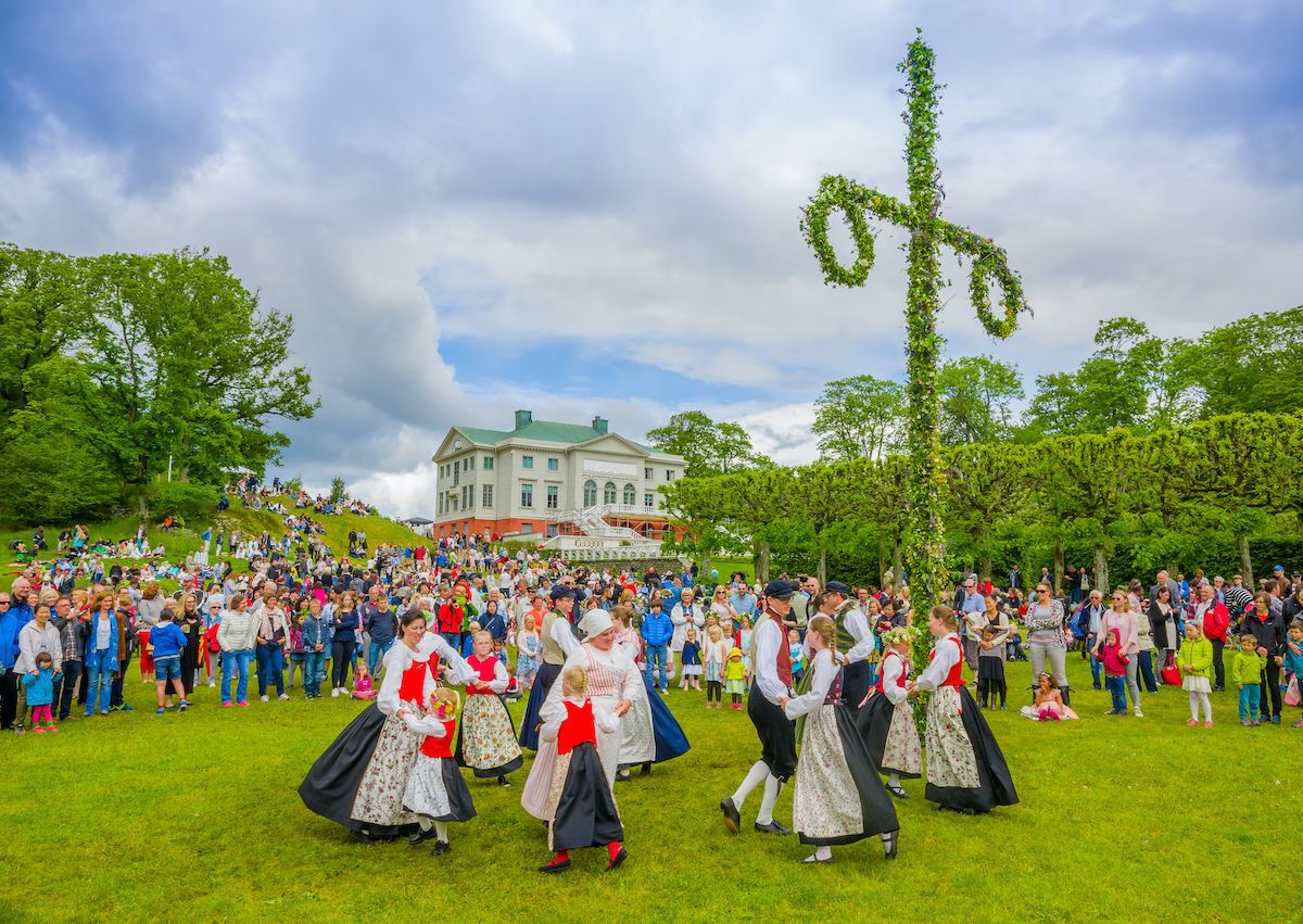 The 10 Swedish Traditions That Will Make You Want To Move Now!