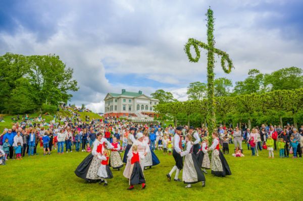 The 10 Swedish Traditions That Will Make You Want to Move Now!