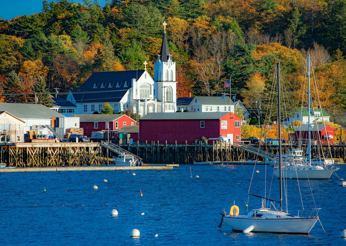 cool towns to visit in maine