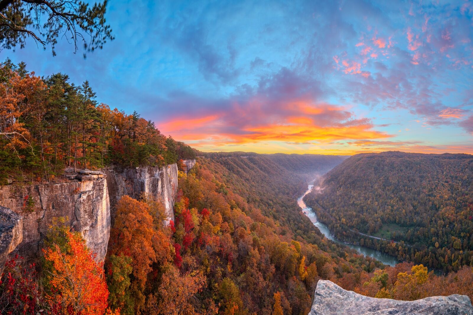 New River Gorge, West Virginia, USA autumn morning landscape at the Endless Wall