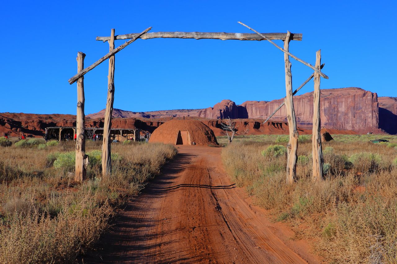 How to Respectfully Visit Native American Communities in the US
