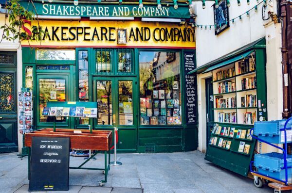 Paris’s Shakespeare and Company Bookstore Needs Help