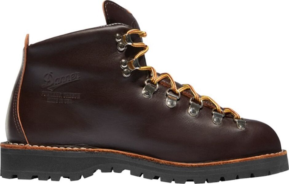 danner mountain light gtx hiking boot, gifts for outdoor adventure lovers