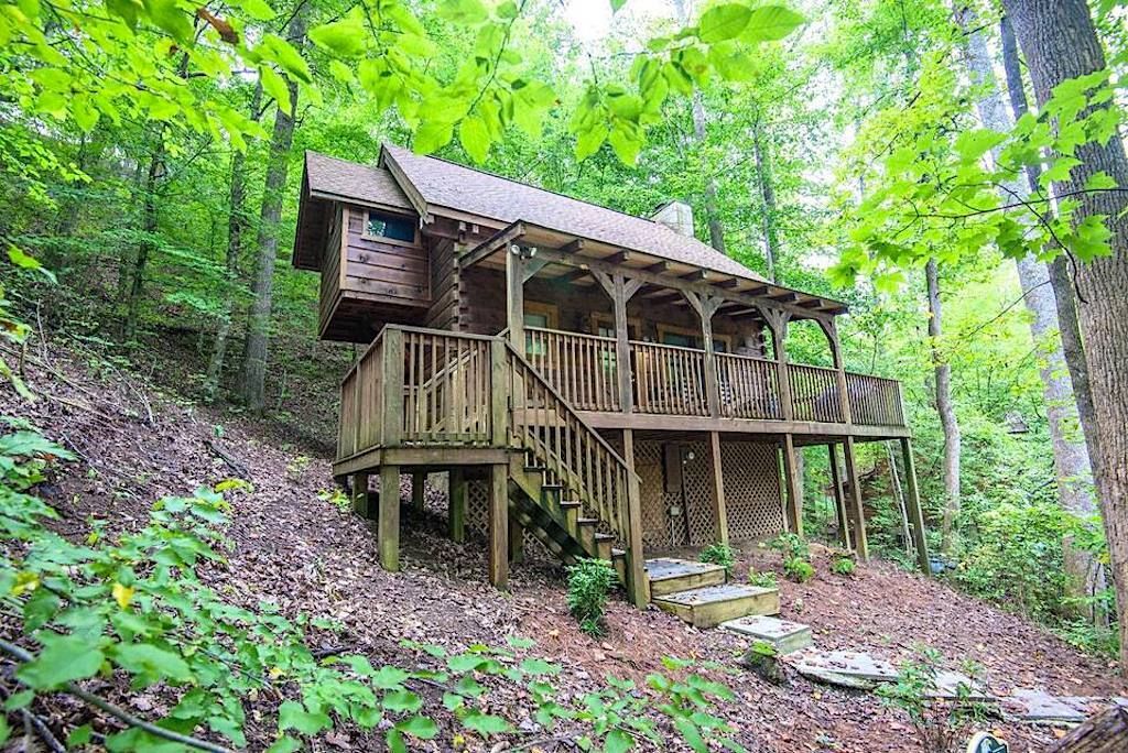 7 Great Smoky Mountain Airbnbs for a Gorgeous Getaway