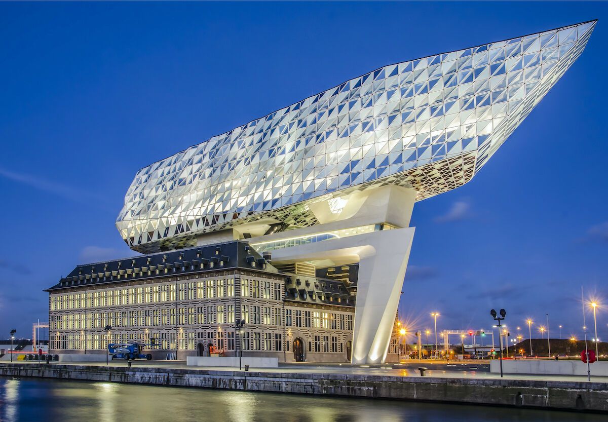 louis vuitton by zaha hadid: the ups and downs