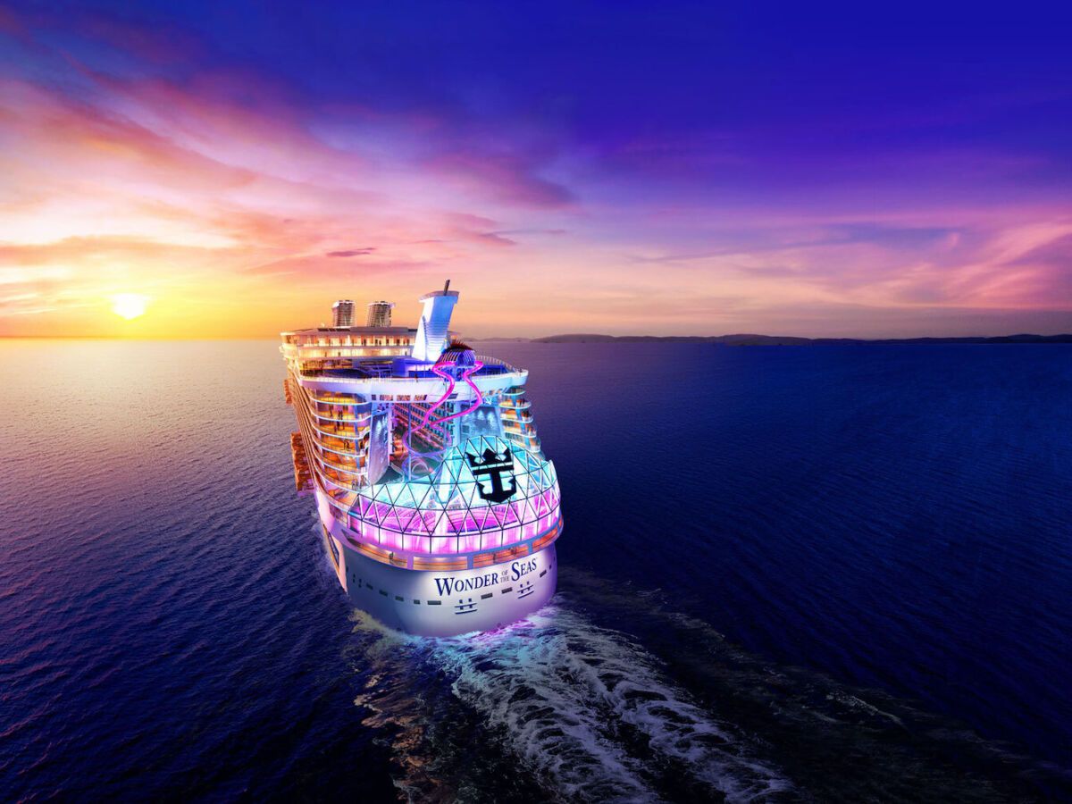 largest-cruise-ship-ever-sets-sail-on-inaugural-voyage