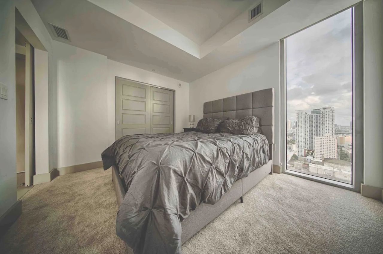 High-rise with water views in Downtown Miami, Airbnbs in Miami
